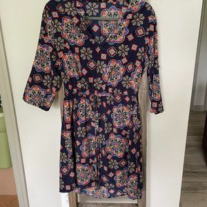 Patterned V Neck Dress